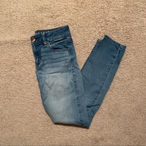 American Eagle Super stretch ankle jeggings
